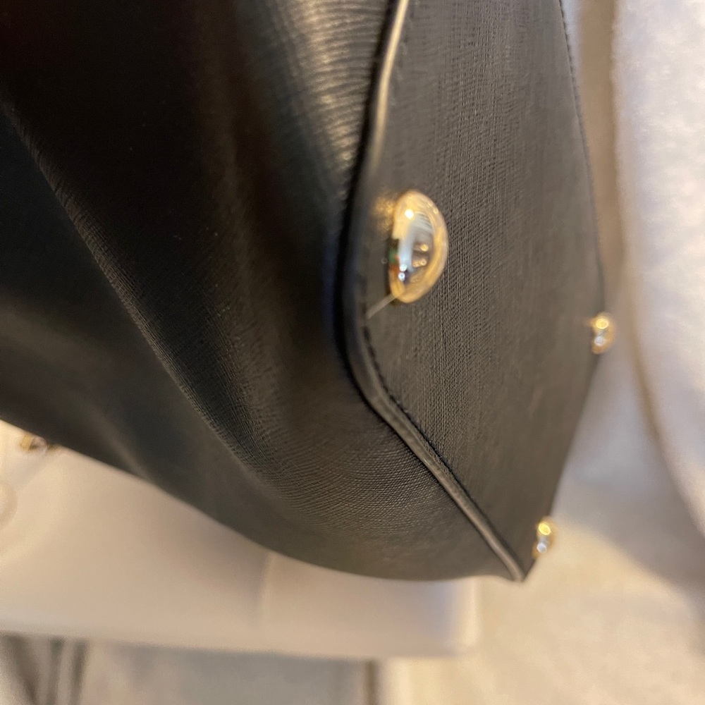 MK Michael Kors Black Shoulder Bag - Picture 11 of 15